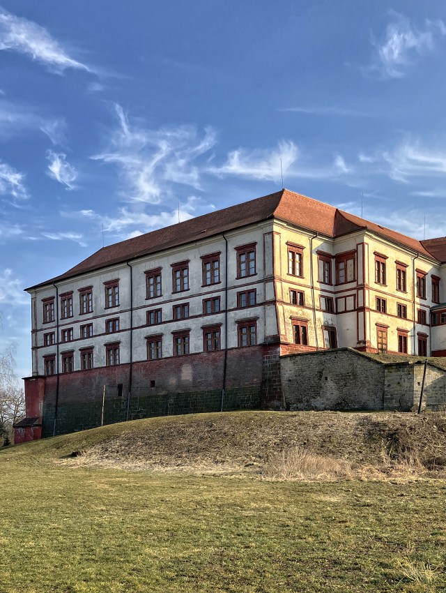 Barokn zmek Zkupy
