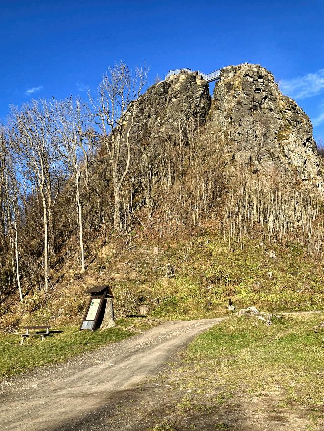 Skaln� v� Tol�tejn