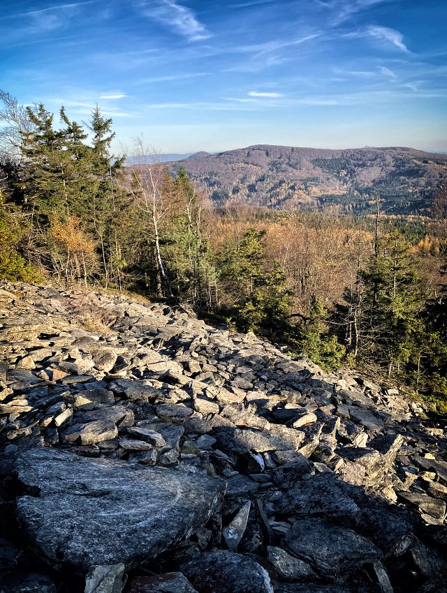 Kamenn� pole pod Jedlovou